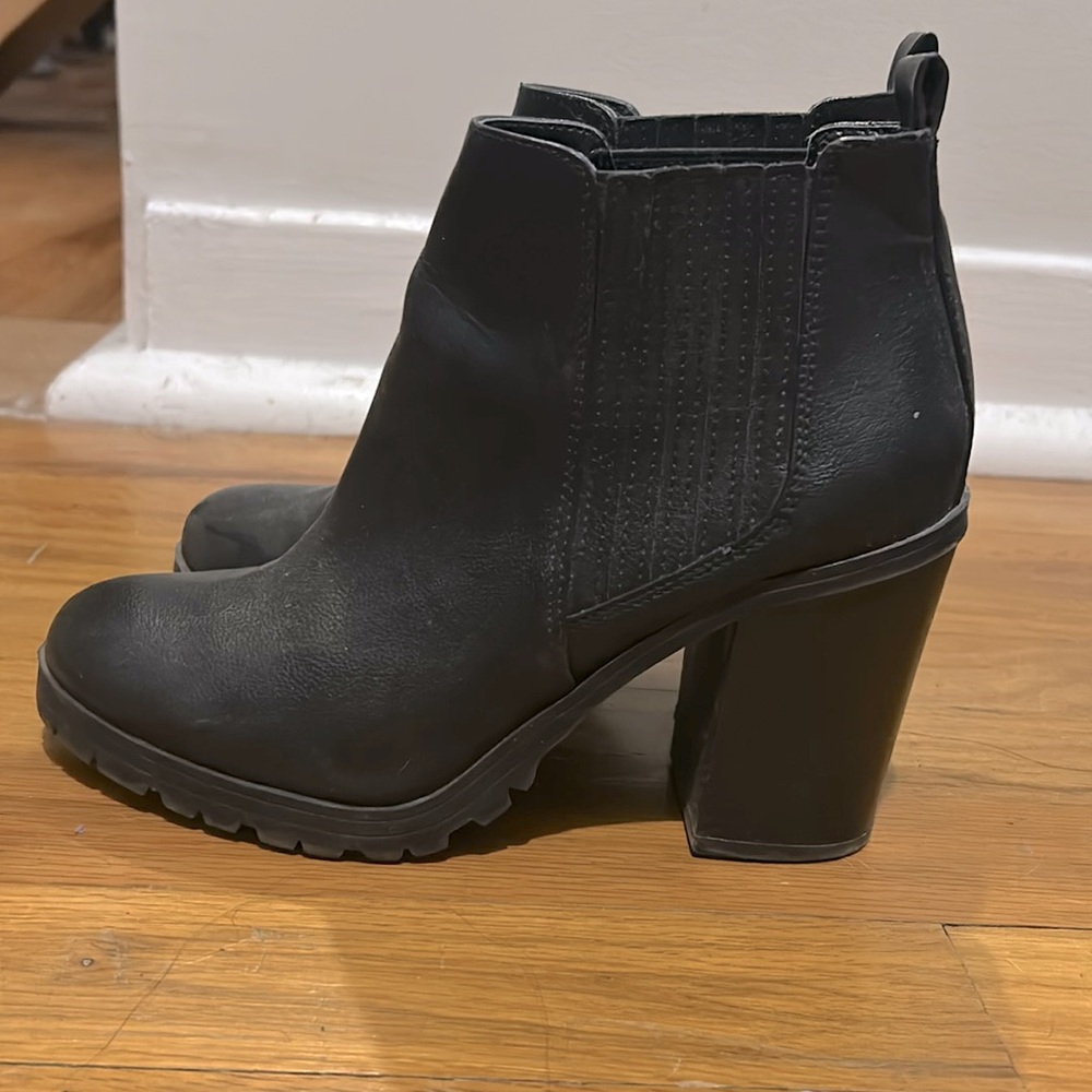 Sam & Libby heeled Chelsea Booties